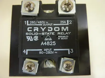USED CRYDOM A4825
