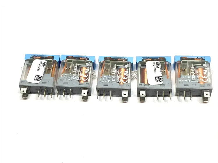 Used COMAT RELECO POWER RELAY SPDT 10A 250VAC 5-PIN PLUG-IN LOT OF 5 Relays & Switches | Maverick Industrial Sales #1099887