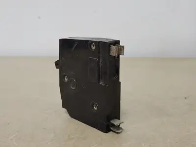 USED SQUARE D QO120