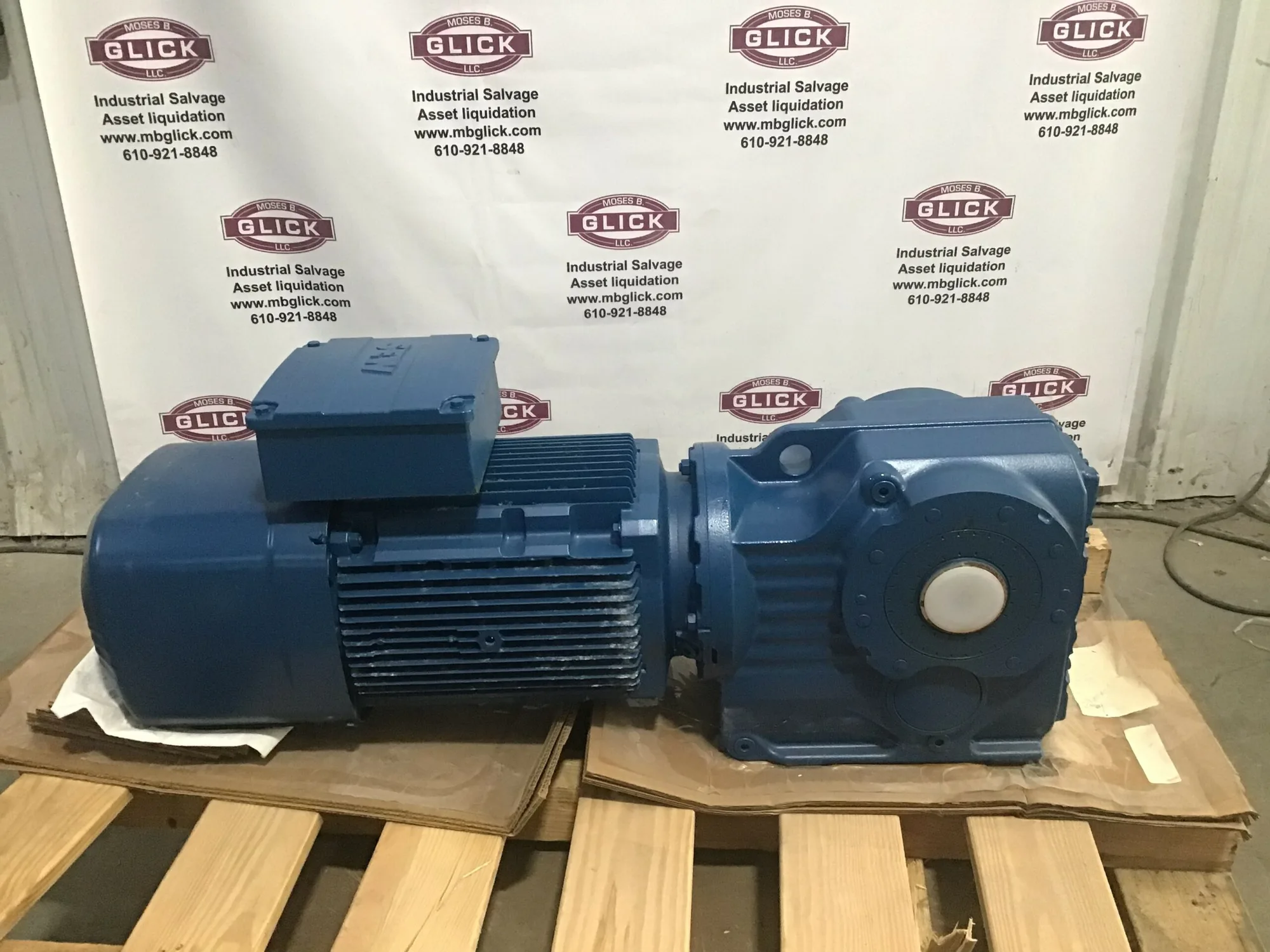 Sew Eurodrive KT97TDRN160L4RS Gear Drive / Speed Reducer 38.30:1 20 HP