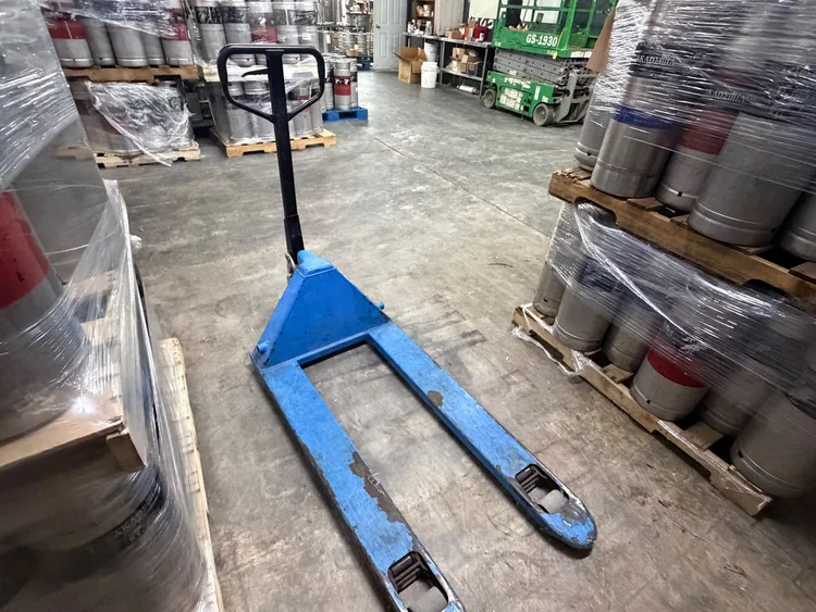 Used _UNKNOWN_ _UNKNOWN_ Pallet Jacks Georgia US | Auction Management Corporation #1548544