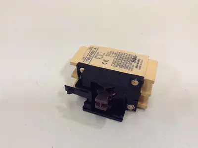 USED ALLEN BRADLEY 195-FA20 SER A