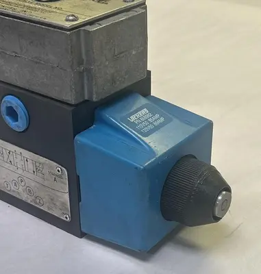 USED VICKERS DG4S4W012CB60