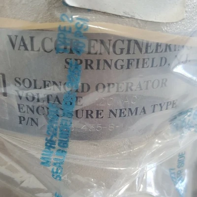 NEW Valcor Engineering V105-435-8-1