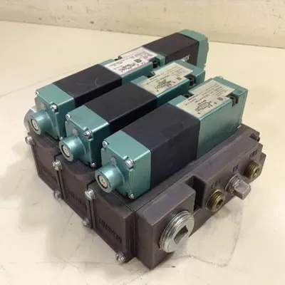 USED NUMATICS 082SS415M