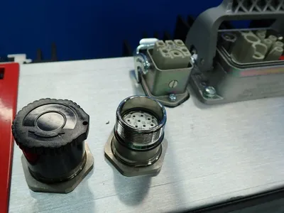 NEW SEW SERVODRIVE PHC21AA075M1E31A00