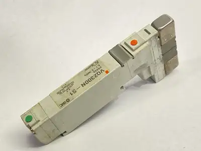 USED SMC PNEUMATIC 4-WAY SOLENOID VALVE 3-POSITION