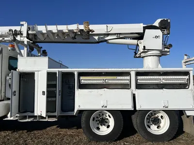 Used 2011 KENWORTH T370 ALTEC DC47 Truck-Mounted Cranes Minnesota US | Carco Truck & Equipment #1514304