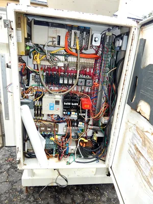 USED UNIVERAL PACKAING SBOM 1218 C