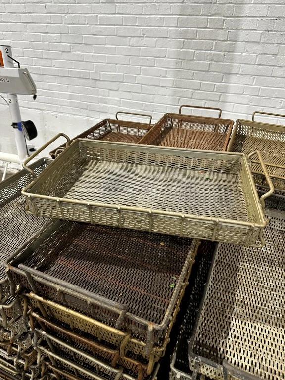 21" X 13"X 2.5" EXPANDED METAL DIP BASKETS