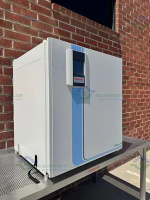 USED THERMO HERACELL 240 I GP INCUBATOR AMBIENT +3° TO 55°C