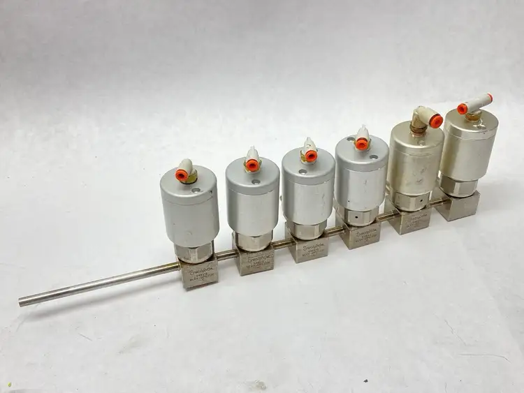 Used SWAGELOK ULTRAHIGH-PURITY SHUTOFF DIAPHRAGM VALVES 6LVV-DPL11P-C Valves/Fittings Michigan US | Maverick Industrial Sales #1092739