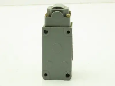 Eaton Cutler Hammer 10316H285 Limit Switch Side Roller 600V AC Max 1 NO 1 NC