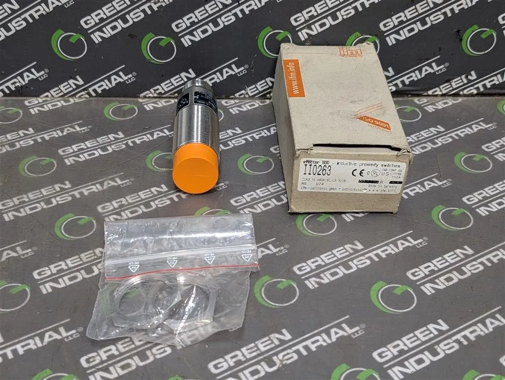 ifm efector100 II0263 Inductive Proximity Switch IIA2015-AB0A/SL/LS-300B New NIB