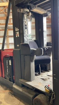 Used RAYMOND SA-CSR30T Misc Forklifts Wisconsin US | Heavy Wall Consulting #1310620