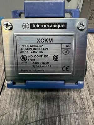 USED TELEMECANIQUE XCKM