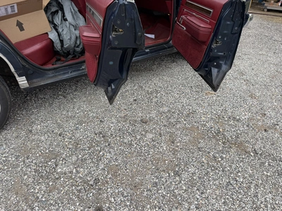 USED 1981 FORD CROWN VICTORIA