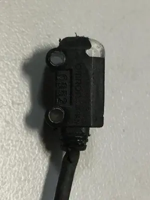 USED OMRON E3T-ST11