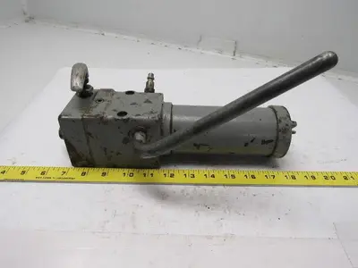 DP-1101-3 Pneumatic Machine Central Lubrication Pump