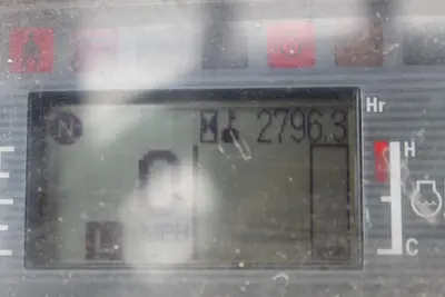 CAT P8000 Forklift Trucks | Levy Recovery Group (15)