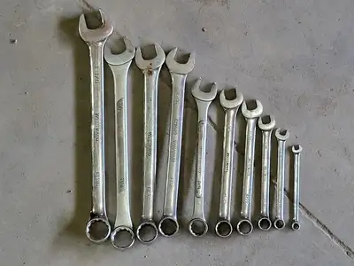 5/16" - 1-1/8" Combination Wrench Set (10pcs)