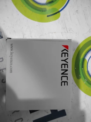 NEW KEYENCE FS-V21RP