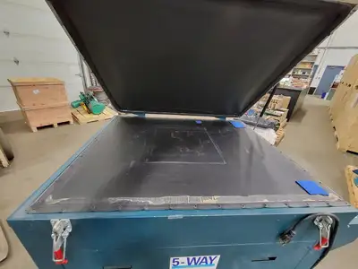 USED ATLAS GRAPHIC EQUIPMENT MODEL-5 WAY VAC-U LITE