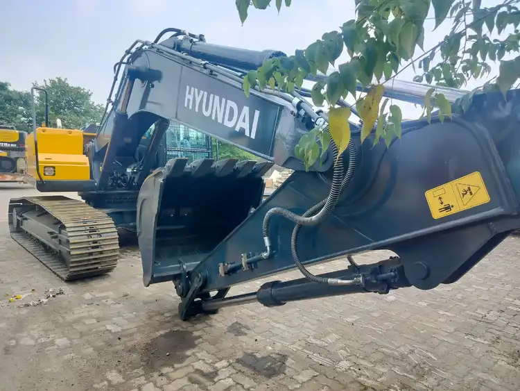 New | in-Stock 2026 HYUNDAI R210 Excavators Florida US | US Global Heavy Equipment Solutions #1412546