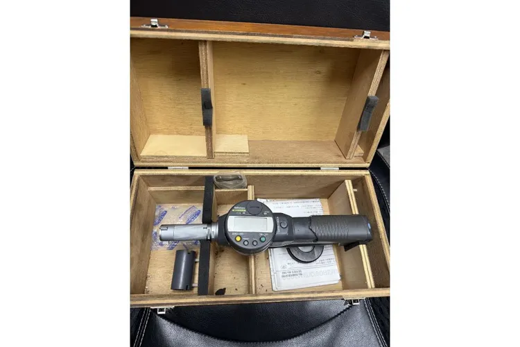 Used _UNKNOWN_ _UNKNOWN_ Bore Gages California US | KD Auctions #1359352
