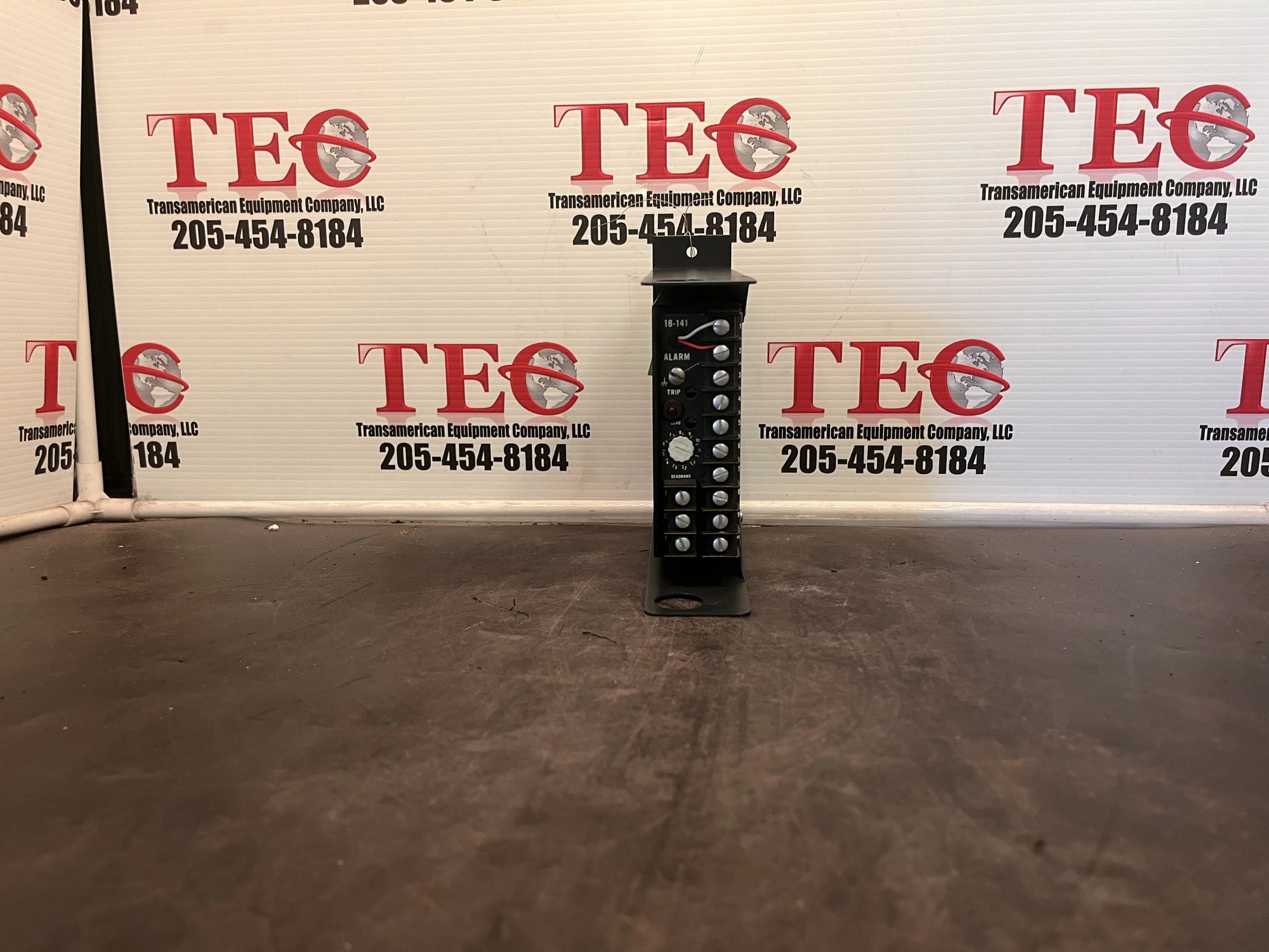 Devar 18-141 105/125 VAC 50/60 Hz
