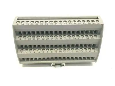 VIP-3/SC/D50SUB/F,2315201 | Phoenix Contact VIP-3/SC/D50SUB/F Varioface Interface Module 50-Pin DSUB 2315201 -  Used