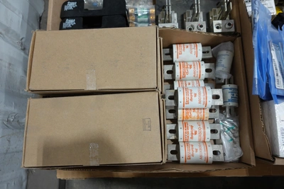 Used _UNKNOWN_ _UNKNOWN_ Fuses Ohio US | Aucto #1307571