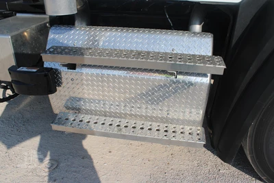 New | in-Stock 2027 FREIGHTLINER 114SD PLUS Rolloff Trucks Texas US | Roll Off Truck World #1507657