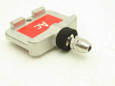 Allen Bradley 440T-AKEYE10AC Guardmaster Trapped Key Interlock Key Ac  Lot of 2