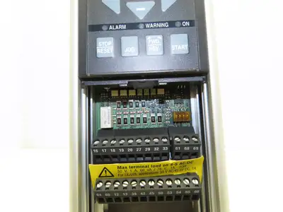 Danfoss VLT 5004 Variable Speed AC Drive 3Hp 380-440v 460-500V 3PH 0-1000Hz