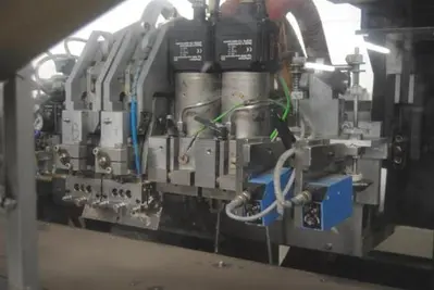 Arenco model AM2000 Hot Air Tube Filler and Sealer