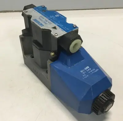 USED VICKERS DG4V52ALMP7LH630