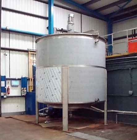 25000 L S/S Zero Pressure Jktd Encl Tank