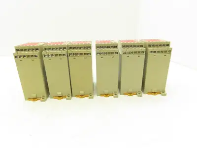 Omron STI G9SA-301 Dual Channel Safety Relay Unit 24VAC/DC Lot of 6