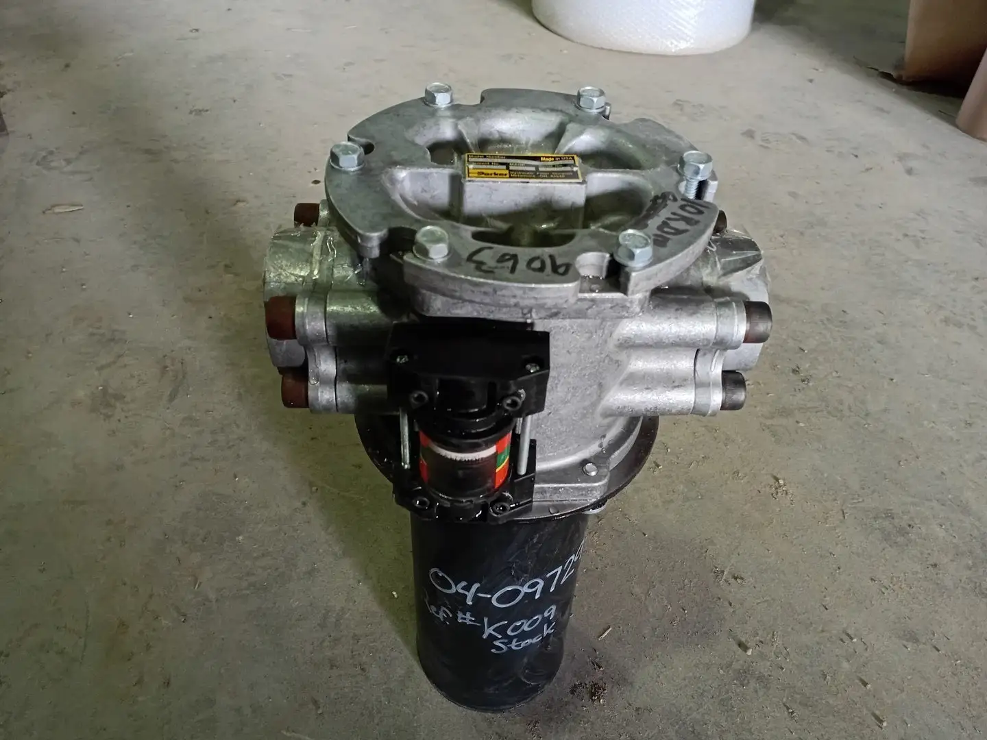 New | in-Stock PARKER IL2120QMP35Y9Y9384 Parts (Hydraulics and Pneumatics) British Columbia CA | Lenmark #264578