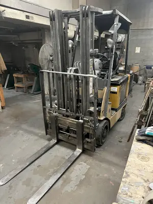 3500 LB MITSUBISHI MODEL FBC18N ELECTRIC FORKLIFT: STOCK #17436