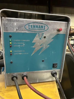 36V Tennant 7200 Battery Electric 36″ Ride-On Floor Scrubber with Charger