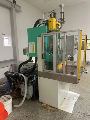 2008 ARBURG Allrounder 275 V 250 - 70 Vertical Plastic Injection Molding Machines | JYC MACHINERY (8)