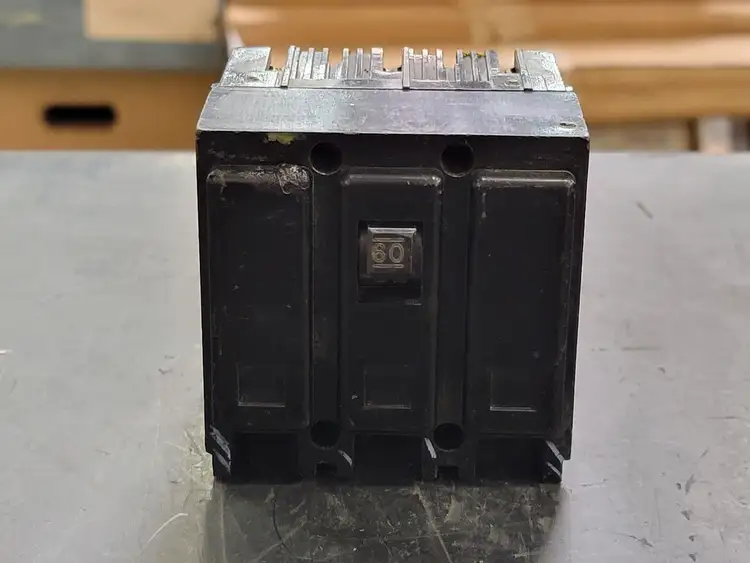 Used WESTINGHOUSE HQNPA3060 Switchgears British Columbia CA | Lenmark #241556