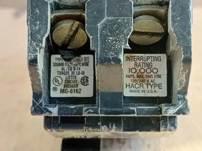 Used SQUARE D QOB220 Switchgears British Columbia CA | Lenmark #1438616