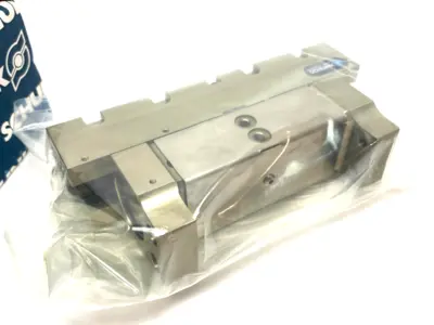 KGG 140-60, 0303070 | Schunk KGG 140-60 Small Component Gripper 30mm Stroke Per Jaw 0303070 - New Other
