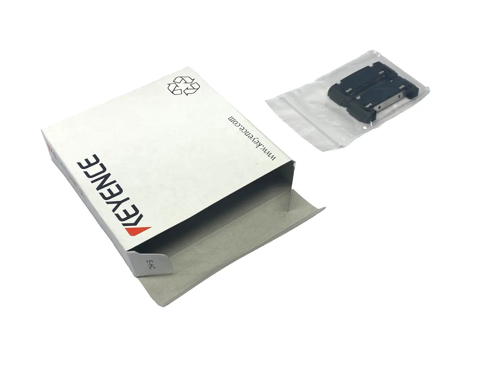 New | in-Stock KEYENCE Compact Laser Sensor Amplifier End Unit SET OF 2 Sensors Michigan US | Maverick Industrial Sales #1391676