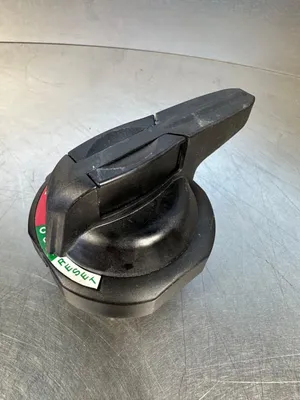 Allen Bradley 140U-PB Ser.A Lockable Disconnect (4E-32)