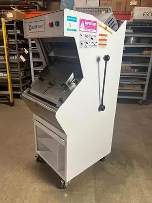 Used OLIVER OLIVER SELECT 747-NS Bread Slicers Minnesota US | Rochester Equipment #1547040