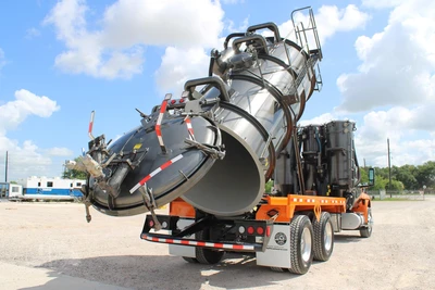 Used 2020 INTERNATIONAL MV Septic/Sewer/Vacuum Trucks Texas US | Roll Off Truck World #1491776
